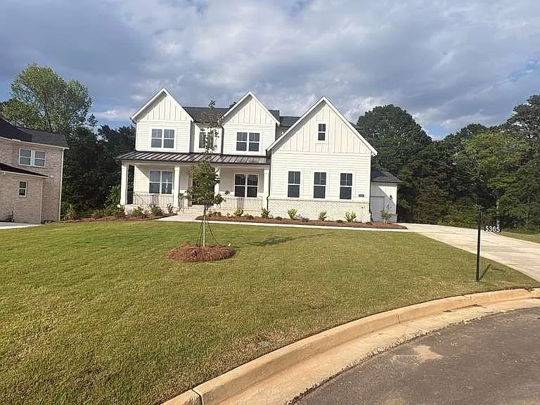 5365 Travers Ln — Photo 4