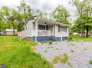 26 Raging River Rd, Falling Waters, WV 25419