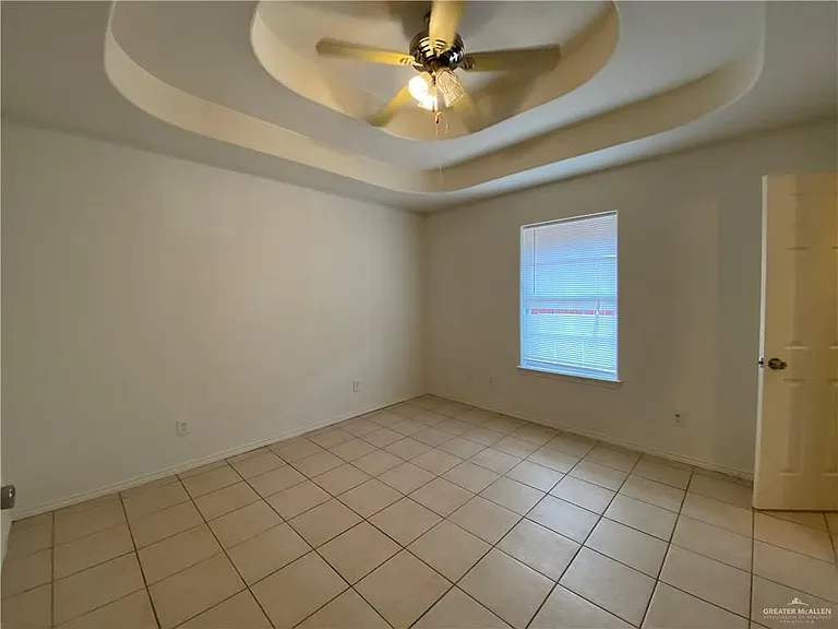 2220 Candlelight Ln #1 — Photo 9