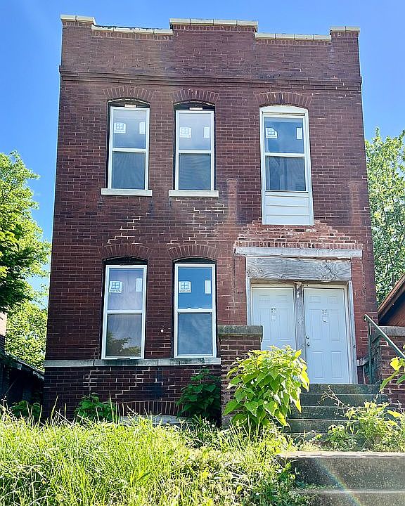 1st image of 960 Canaan Ave