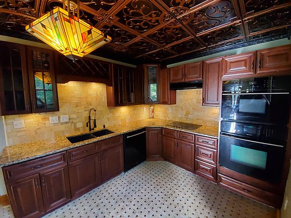 4th image of 2100 N Gilpin St #200