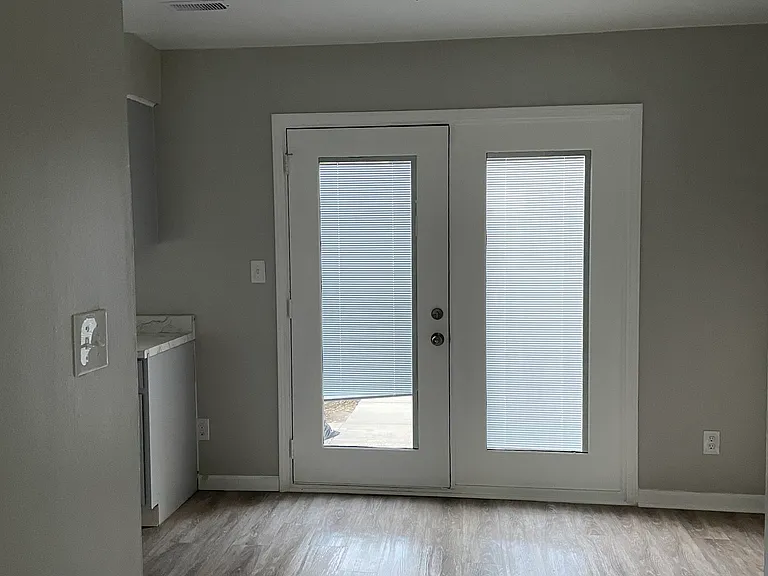 5712 Kendrick Dr — Photo 7