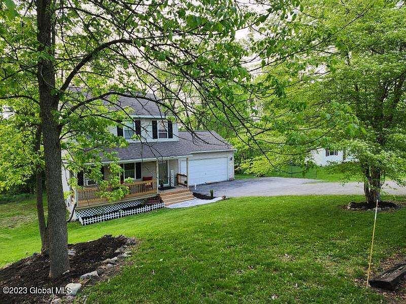 2nd image of 212 Samantha Drive