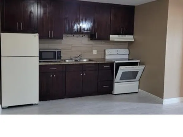 305 N 10th St, Las Vegas, NV