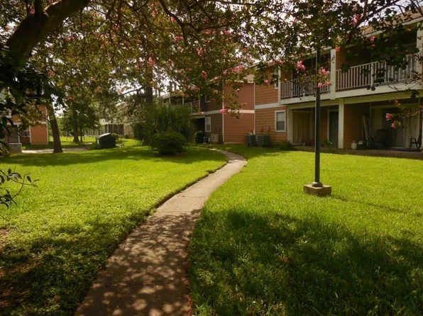 2425 Oxford Pl APT 151, Gretna, LA 70056