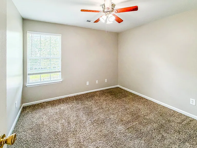 1864 Devon Dr — Photo 13