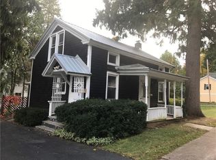 8 Corwin St, Cazenovia, NY 13035