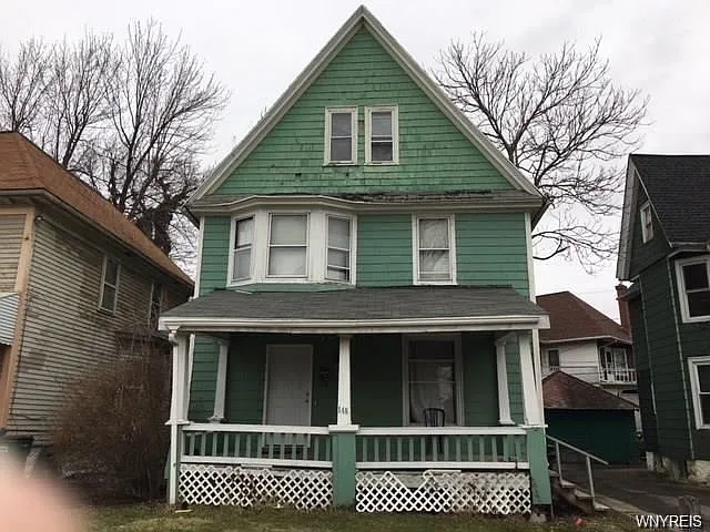 148 Loring Ave photo 1
