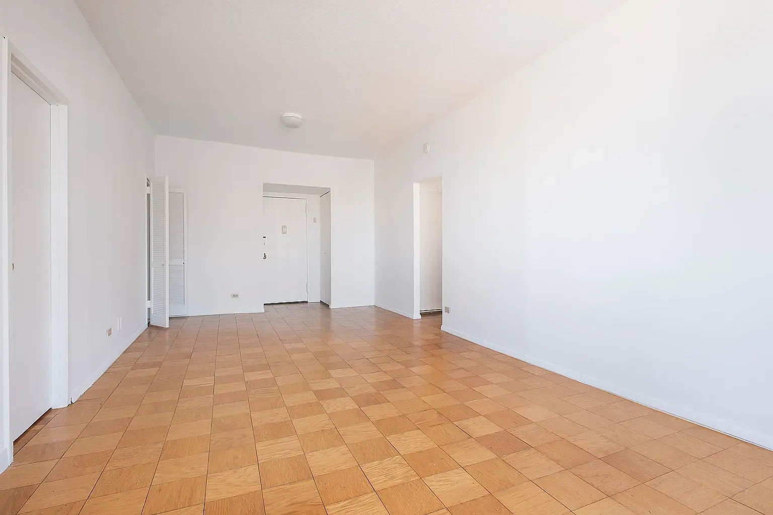 429 East 52nd Street — Photo 4