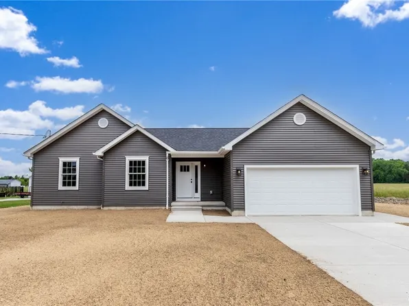 2530 Beverly Dr N, Eden, NY 14057