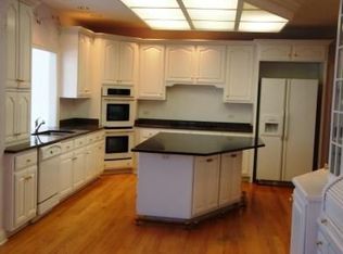 1317 Kimball Ct, Naperville, IL