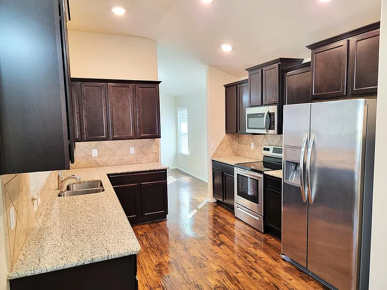 4805 Mohawk Dr — Photo 13