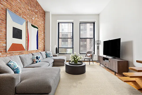 Sold by Compass | media 1