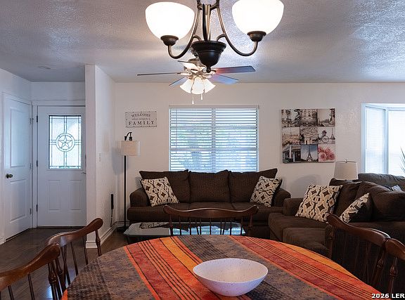 4th image of 8402 Cimarron Dr
