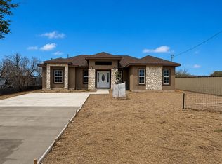 69 Windmill Dr, Eagle Pass, TX 78852