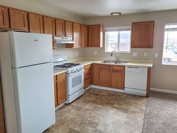 3rd image of 1549 N Lompa Ln #209
