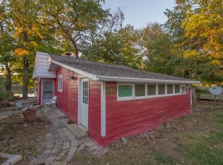 3053 E Lake Paradise Rd, Mattoon, IL 61938