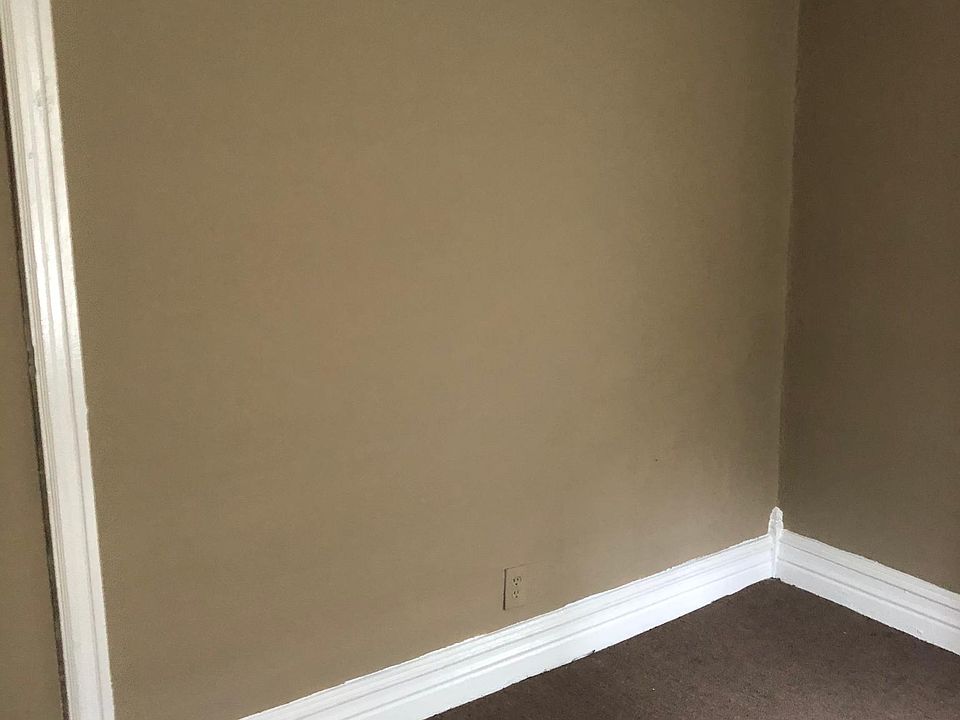 2nd image of 922 W Court St APT 1