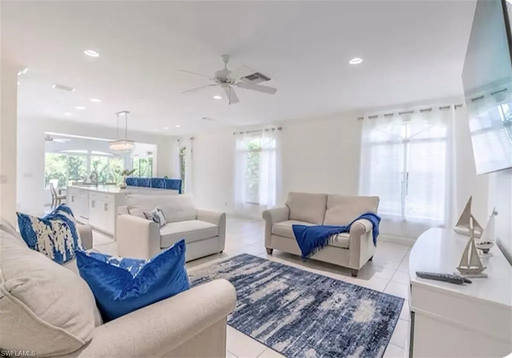 3 bed, 2.0 bath, 1800 sqft, $9,000 — Photo 3