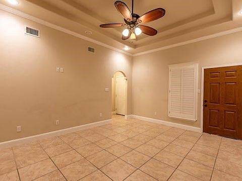 1st image of 2714 Oak Manor Dr