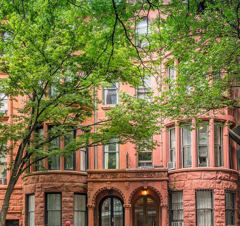 1st image of 315 W 77th St #D55