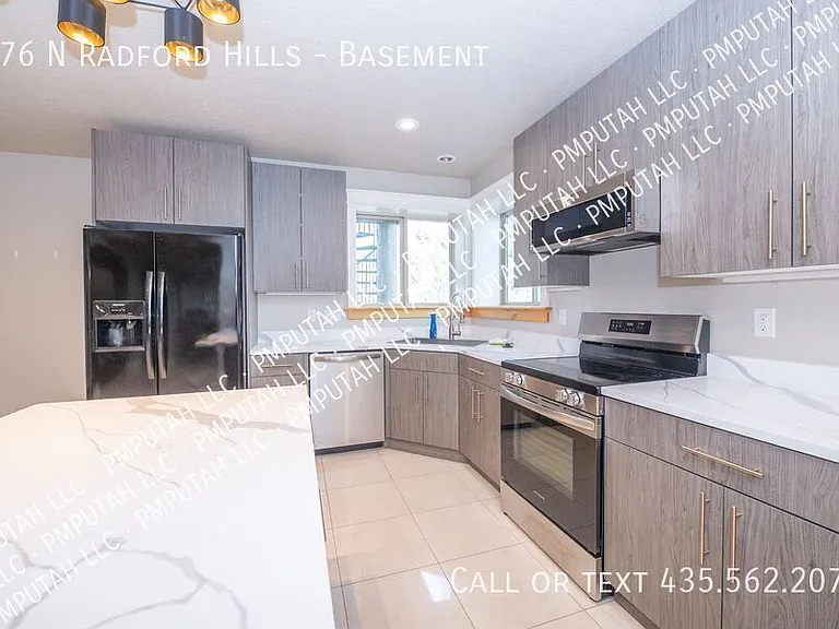876 N Radford Ln #BASEMENT — Photo 13