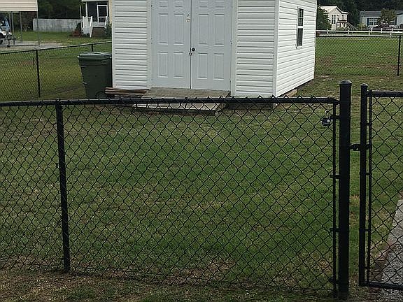 Storage building 12 x 16