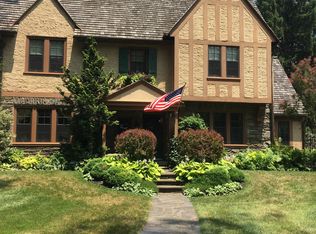 527 Hilaire Rd, Saint Davids, PA 19087