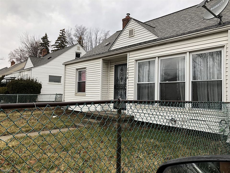 8932B3C8-D7C3-41C3-8033-34EDD63E1F1E