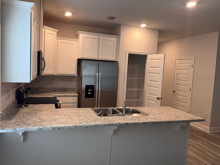 6306 Grove Park Dr — Photo 5