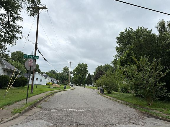 5th image of 4920 Conlin Ave