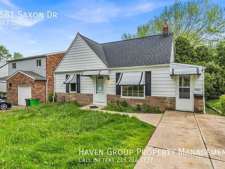 5581 Saxon Dr — Photo 2