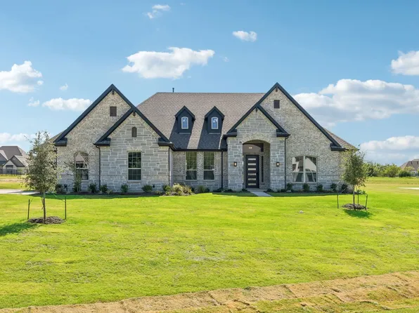 5001 Valley View Dr, Joshua, TX 76058