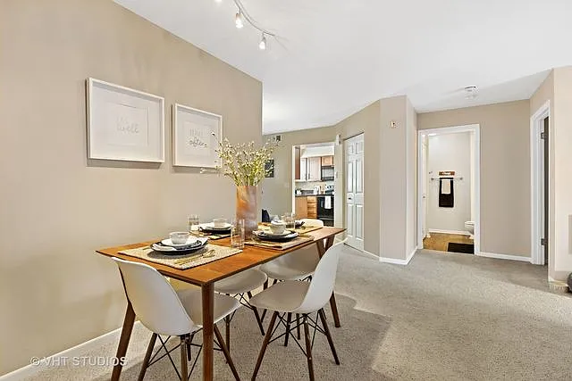 1627 Westminster Dr #104 — Photo 39