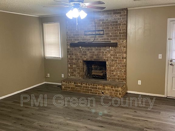 2nd image of 4319 S Elm St