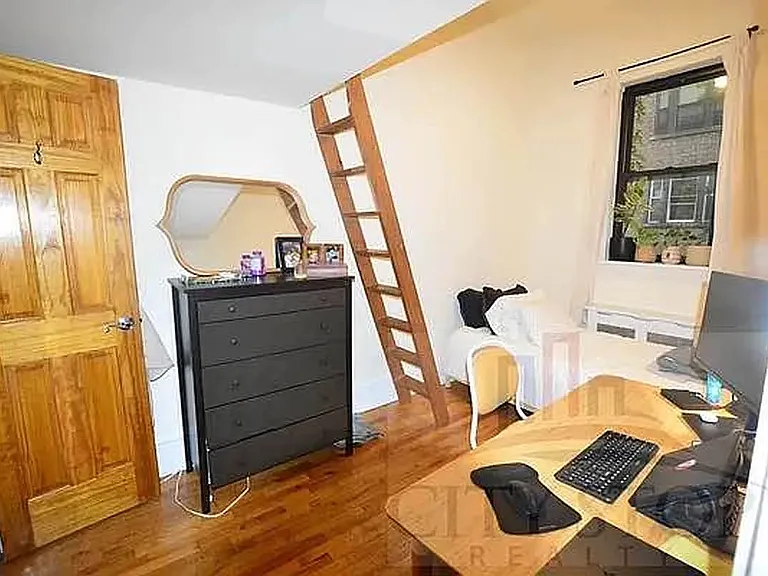 308 W 73rd St #1R — Photo 3