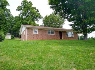 2406 Nix Creek Rd, Marion, NC 28752