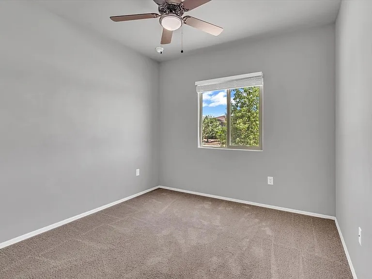 7510 W Corona Rd — Photo 19