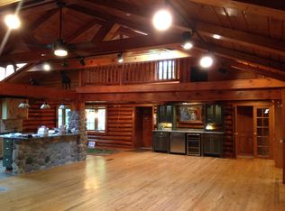 2180 Finley Ave, Waterford, MI 48329