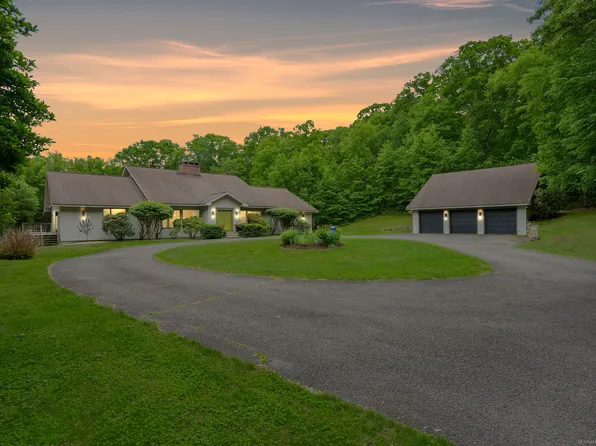 220 Church Hill Road, Woodbury, CT 06798