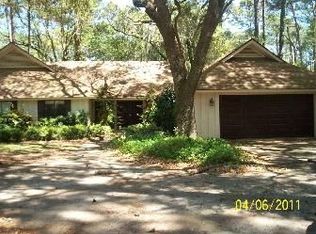4 Shaftesbury Ln, Savannah, GA 31411