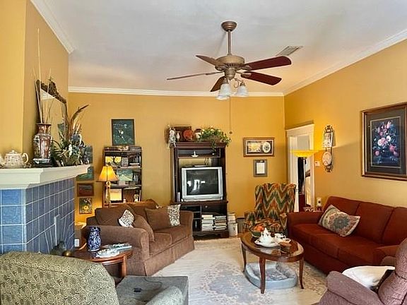 2nd image of 313 N Deer Creek Dr W