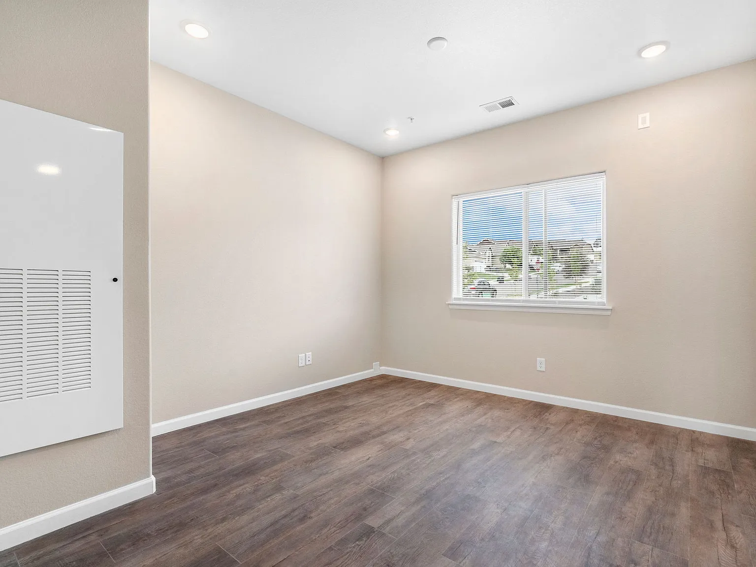 1601 Grand Harmony Blvd - 202 — Photo 2
