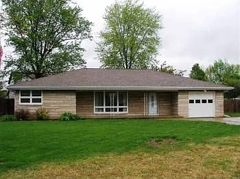 2040 Sims Dr photo 1
