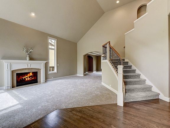 5th image of 21460 SE 3rd Pl