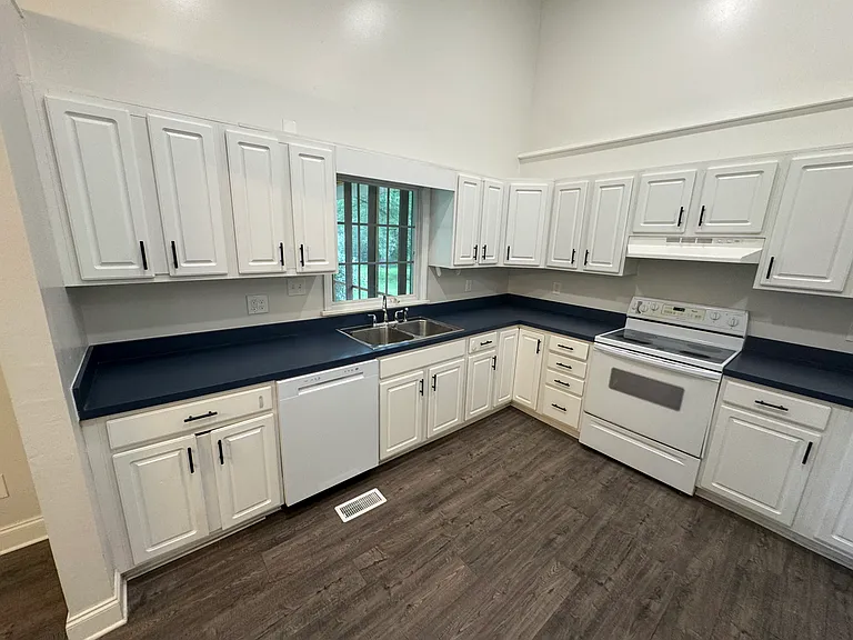 616 Cross Bridge Cir — Photo 8