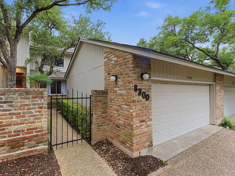 8300 Summer Place Dr — Photo 1