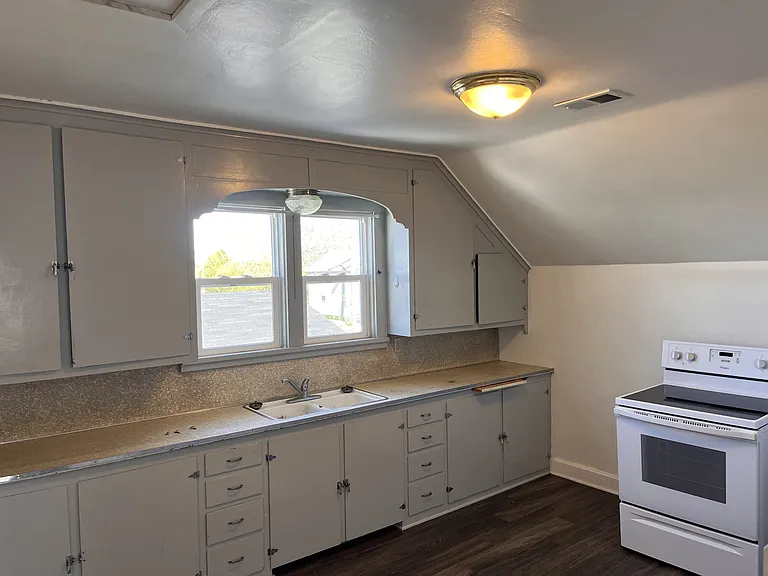 535 Menasha St #537A — Photo 2