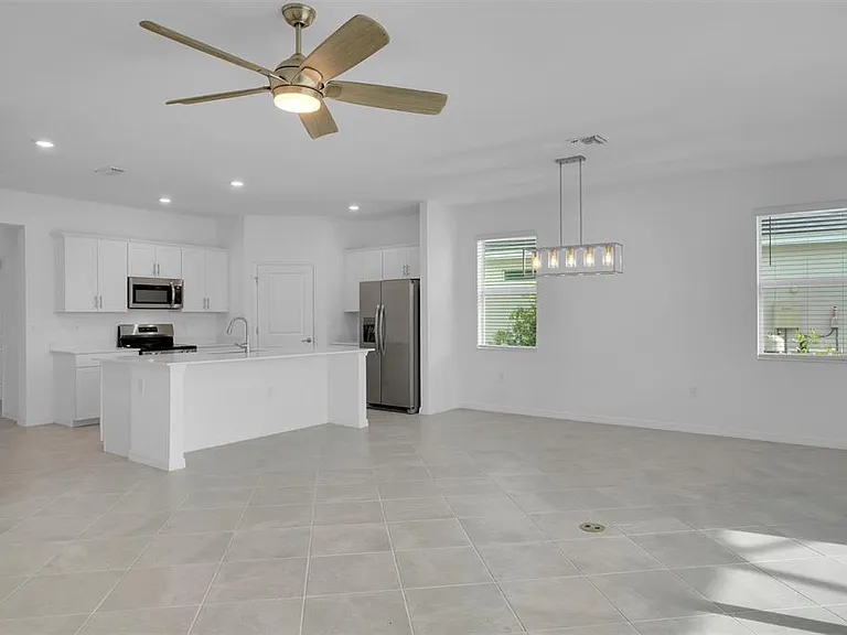 19100 Moscato Ct — Photo 7