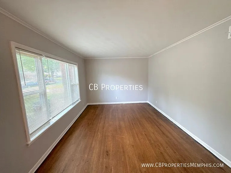 1871 Cornelia Ln — Photo 8